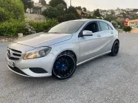 Usado Mercedes A200 Urban 136 CV (100 kW) 2013 Gris / plata Utilitario