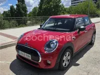 Usado Mini ONE 102 CV (75 kW) 2018 Rojo Utilitario