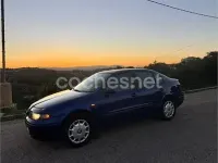 Usado Seat Toledo Stella 110 CV (80 kW) 1999 Azul Berlina