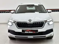 Usado Skoda Kamiq Ambition 95 CV (69 kW) 2021 Blanco SUV