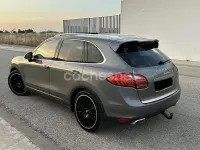 Usado Porsche Cayenne 240 CV (176 kW) 2012 Gris / plata SUV