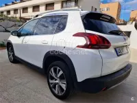 Usado Peugeot 2008 Allure 130 CV (95 kW) 2019 Gris / plata SUV