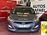 Usado Hyundai i30 110 CV (80 kW) 2013 Gris / plata Berlina