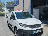 Usado Peugeot Partner Premium 100 CV (73 kW) 2019 Blanco Monovolumen
