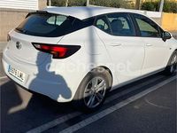 Usado Opel Astra 105 CV (77 kW) 2021 Blanco Berlina