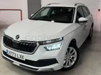 Usado Skoda Kamiq 110 CV (80 kW) 2022 Blanco SUV