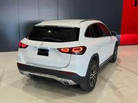 Usado Mercedes GLA180 116 CV (85 kW) 2022 Blanco SUV