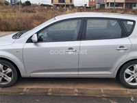 Usado Kia Ceed Active 115 CV (84 kW) 2007 Gris / plata Utilitario