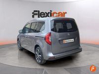 Usado Mercedes T180 116 CV (85 kW) 2023 Gris Monovolumen