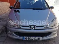 Usado Peugeot 206 90 CV (66 kW) 2005 Azul Berlina