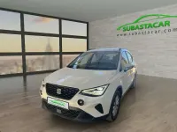 Usado Seat Arona Style Plus 110 CV (80 kW) 2022 Blanco SUV