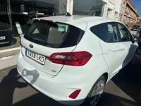 Usado Ford Fiesta Trend 71 CV (52 kW) 2020 Blanco Utilitario
