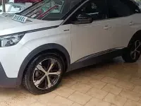 Usado Peugeot 3008 GT-line 130 CV (95 kW) 2019 Blanco SUV