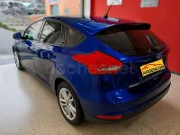 Usado Ford Focus ST-Line 125 CV (91 kW) 2017 Azul Berlina