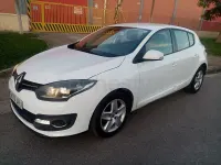 Usado Renault Mégane Bose Edition 110 CV (80 kW) 2016 Blanco Berlina