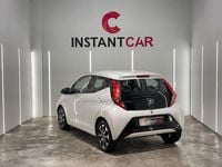 Usado Toyota Aygo X-play 72 CV (52 kW) 2020 Blanco Utilitario