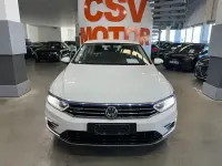 Usado VW Passat Sport 218 CV (160 kW) 2018 Blanco Berlina