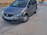 Usado VW Touran Highline 140 CV (102 kW) 2007 Beige Monovolumen