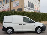 Usado VW Caddy 102 CV (75 kW) 2021 Blanco Monovolumen