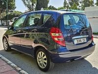 Usado Mercedes A150 Elegance 95 CV (69 kW) 2005 Azul Monovolumen