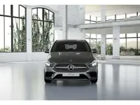 Usado Mercedes B200 150 CV (110 kW) 2024 Gris Utilitario