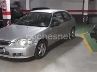 Usado Honda Civic S 90 CV (66 kW) 1999 Gris / plata Berlina