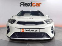 Usado Kia Stonic 101 CV (74 kW) 2022 Blanco SUV