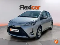 Używany Toyota Yaris Hybrid Active 100 KM (73 kW) 2019 Szary
