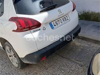 Usado Peugeot 2008 Style 100 CV (73 kW) 2017 Blanco SUV