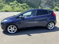 Usado Ford Fiesta Trend 82 CV (60 kW) 2012 Azul Berlina