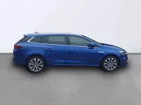 Usado Renault Mégane GrandTour Zen 140 CV (102 kW) 2022 Azul Familiar