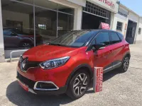 Usado Renault Captur 90 CV (66 kW) 2015 Granate SUV