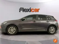 Usado Hyundai i30 GO! 120 CV (88 kW) 2018 Gris Familiar