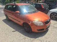 Usado Skoda Fabia Style 80 CV (58 kW) 2009 Naranja Familiar