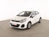 Usado Kia Rio 85 CV (62 kW) 2015 Blanco Berlina