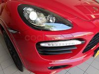 Käytetty Porsche Cayenne 420 HP (308 kW) 2014 Punainen Katumaasturi