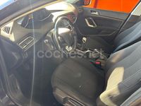 Usado Peugeot 308 SW Active 120 CV (88 kW) 2018 Azul Familiar