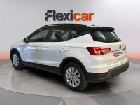 Usado Seat Arona Reference 115 CV (84 kW) 2024 Blanco SUV