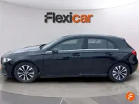 Usado Mercedes A180 116 CV (85 kW) 2019 Negro Utilitario