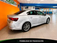 Usado Toyota Avensis Advance 143 CV (105 kW) 2017 Beige Berlina