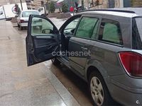 Usado Opel Astra Enjoy 100 CV (73 kW) 2006 Negro Familiar