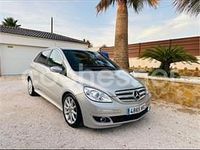 Usado Mercedes B200 140 CV (102 kW) 2007 Gris / plata Monovolumen