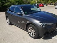 Usado Alfa Romeo Stelvio Executive 210 CV (154 kW) 2018 Beige SUV