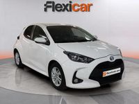 Usado Toyota Yaris Hybrid Business Edition 116 CV (85 kW) 2022 Blanco Utilitario