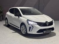 Uusi Renault Clio V 90 HP (66 kW) 2026 Valkoinen Sedan