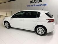 Usado Peugeot 308 Style 110 CV (80 kW) 2017 Blanco Utilitario