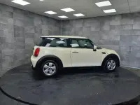Usado Mini ONE 102 CV (75 kW) 2022 Blanco Utilitario