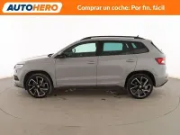 Usado Skoda Karoq SportLine 150 CV (110 kW) 2022 Gris SUV