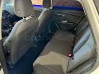 Usado Seat Leon Reference 110 CV (80 kW) 2016 Blanco Familiar