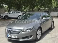 Usado Opel Insignia Selective 136 CV (100 kW) 2017 Gris / plata Berlina